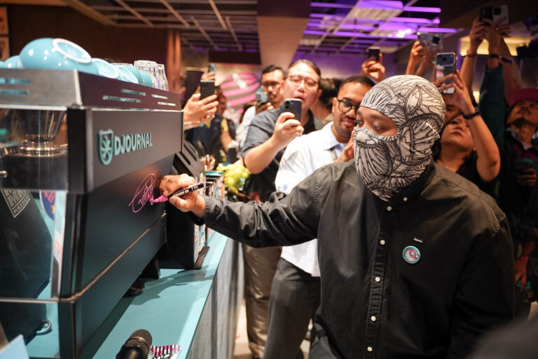 Djournal Monster Cafe Hadirkan Wajah Baru Blok M