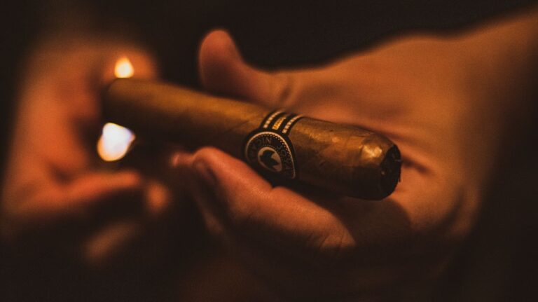 Slow Burn: Cerutu dalam Ritme Hidup Modern