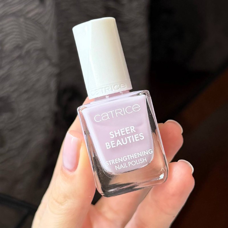 Лак Catrice Lavender Whispers флакон