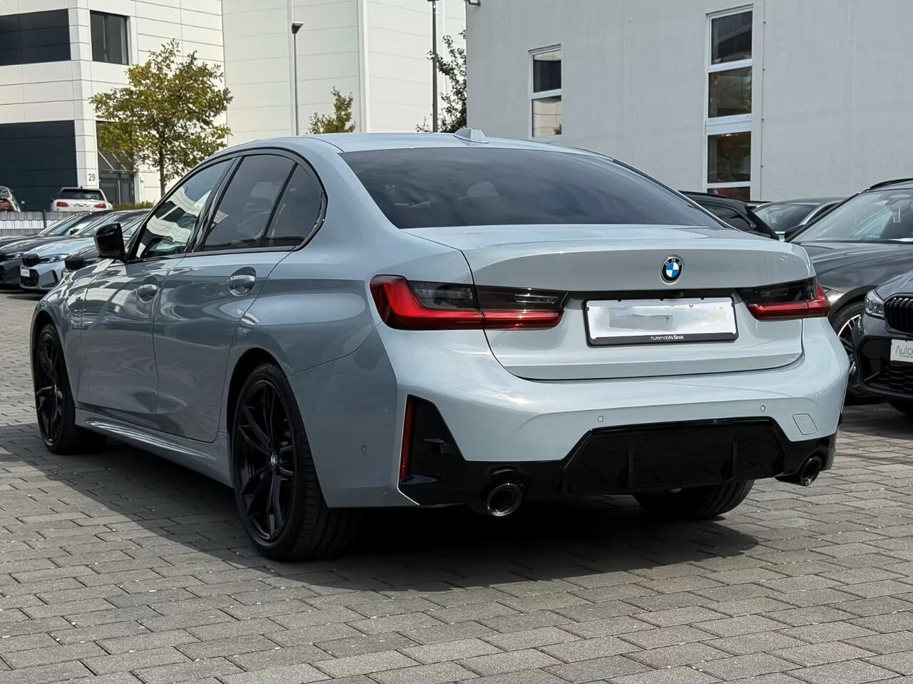 BMW 3-SERIE 320d xDrive M-SPORT ** LASER, NAVI+, LEDER, HuD, ACC, SCHUIF/KANTEL, 19-inch LMV, H&K ** 1e EIG – UNFALLFREI – BMW GAR ** ** INFORMEER OOK NAAR ONZE AANTREKKELIJKE FINANCIAL-LEASE TARIEVEN **