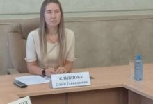 Необычная стрижка: как замглавы Гулькевичского района решила подстричь нервишки - новости