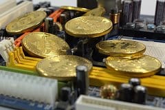 Биткоин обвалился после запуска криптовалюты Мелании Трамп - новости
