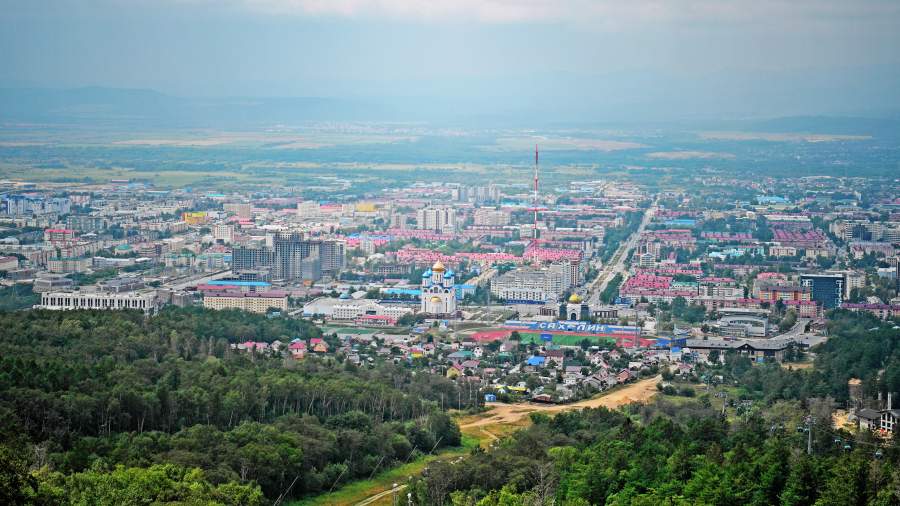 Пейзаж Сахалина с крабами и карьерными возможностями