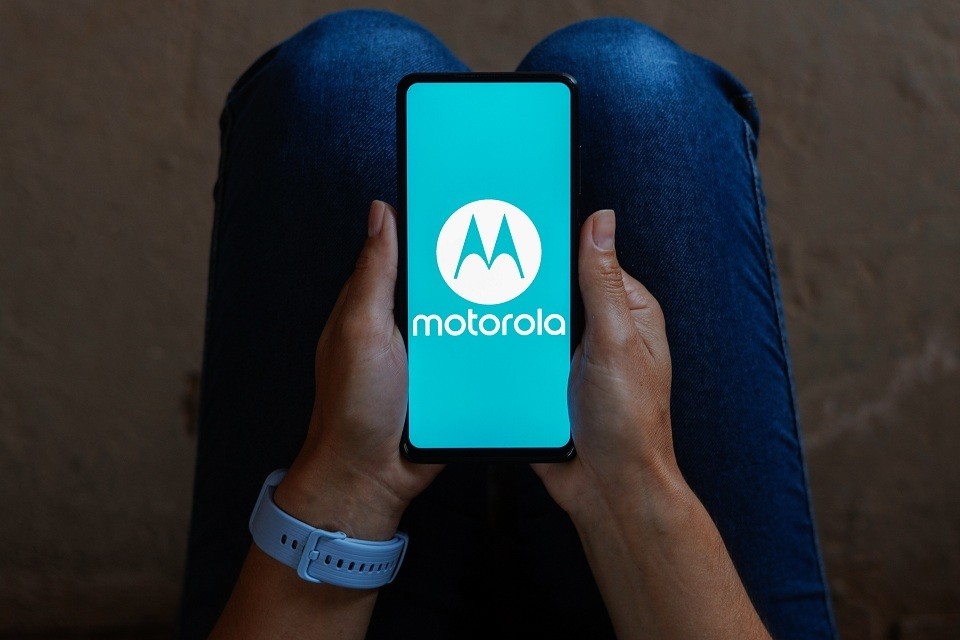 Изображение, символизирующее культовый статус Moto в России до 2034 года