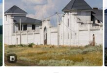 Историческая крепость с башнями для лучников