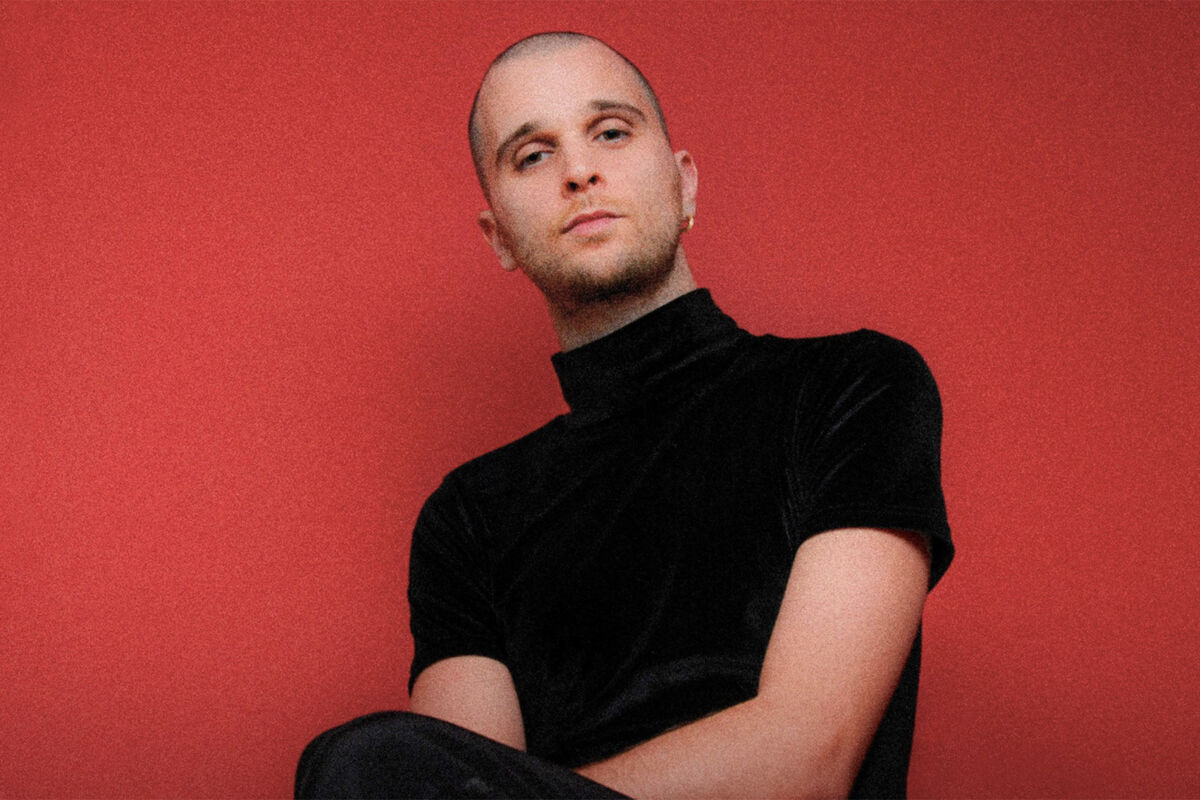 JMSN на сцене во время концерта в России