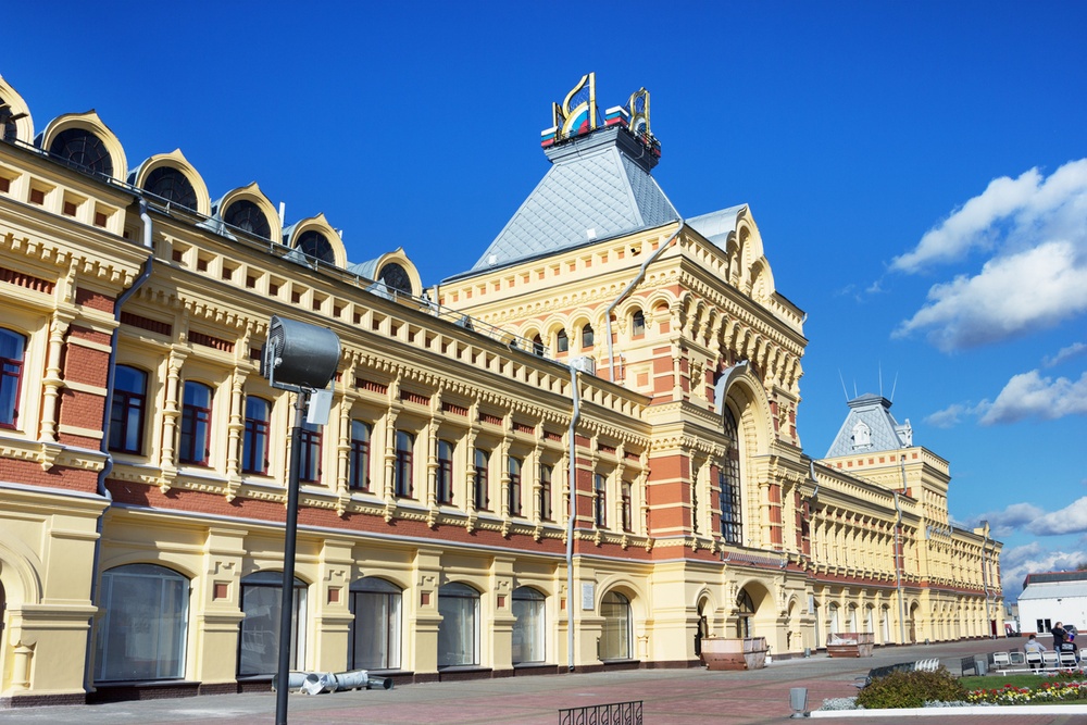 Изображение Нижегородской ярмарки в историческом центре с символикой 5G