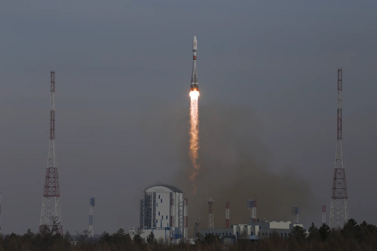 Серверы Google и SpaceX в космосе
