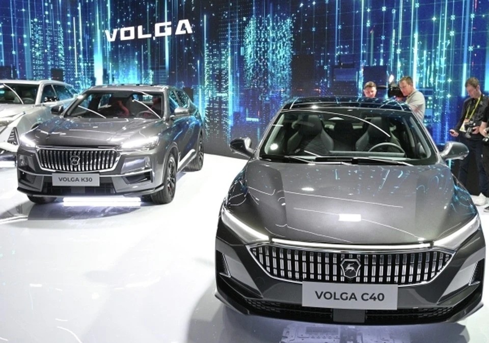 Новая модель такси Volga с зелеными глазами и современным дизайном