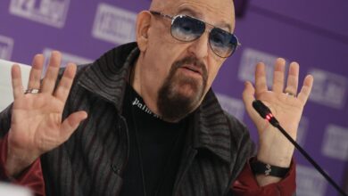 Михаил Шуфутинский делится секретом успеха на сцене, отвергая жюри и выступая для души.