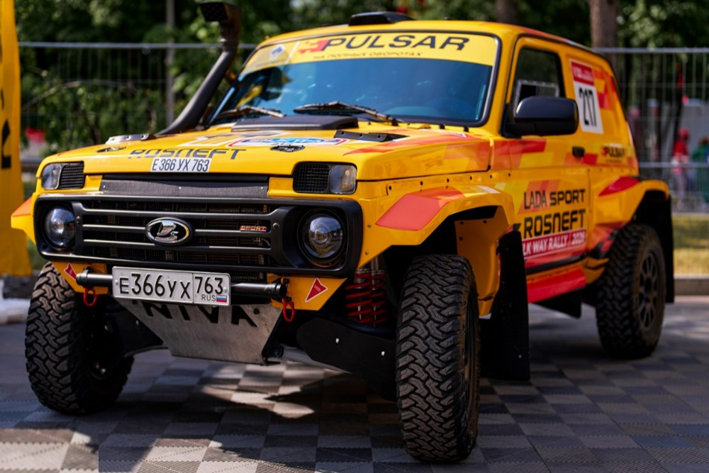Lada Niva с мощным двигателем и мускулистым дизайном