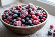 Ягоды, аккуратно замороженные, чтобы сохранить их свежесть и вкус