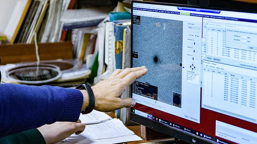 Изображение кометы 3I/ATLAS, раскрывающее её химический состав