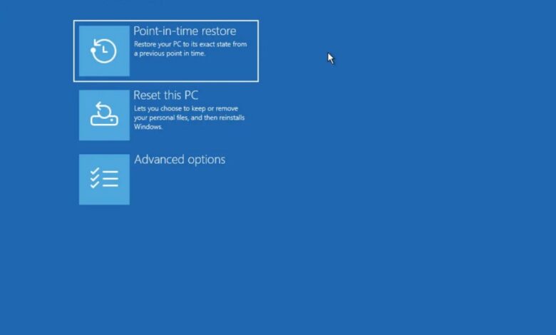 Иллюстрация концепции машины времени от Билла Гейтса с Windows 11