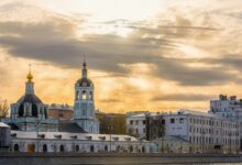 Изображение, иллюстрирующее концепцию машины времени и фотоархива в Москве