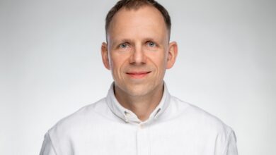 Изображение, иллюстрирующее влияние нейросетей на диванный просмотр контента на Rutube