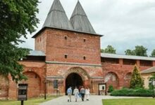 Зарайский кремль с культурными мероприятиями и арт-экспозициями