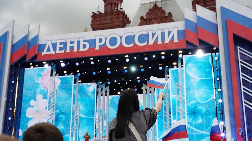 Фестиваль матрешек и якутских напевов у царицынских прудов