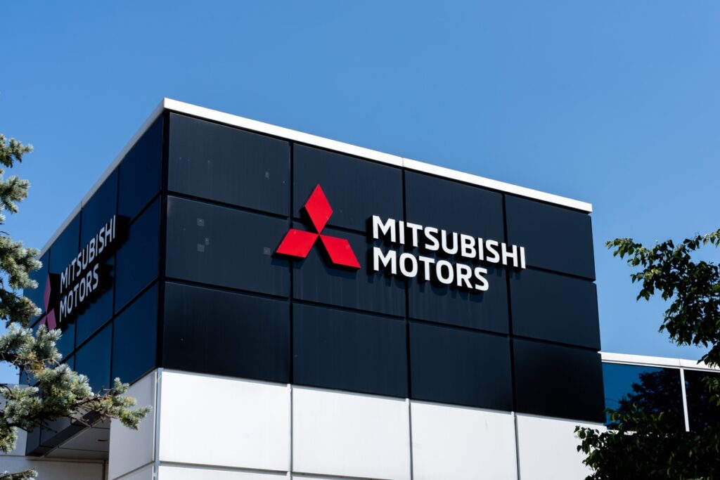 Mitsubishi Montero на бездорожье