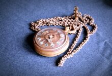 Деревянные часы, символизирующие дореволюционный тайм-менеджмент в Иванове