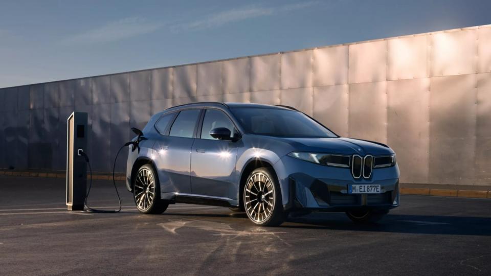 BMW с умными чипами для будущего