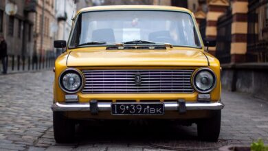 Приборная панель LADA с лазерными технологиями под мягкой обивкой