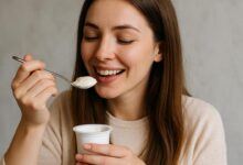 Элегантное сочетание йогурта с ржаной краюхой