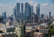 Изображение, иллюстрирующее влияние слова на общество и культуру