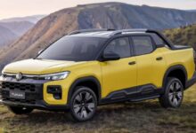 Пикап Volkswagen без рамы, украшенный для бразильского карнавала