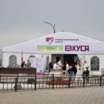 Кулинарные деликатесы на празднике живота на реке Амур