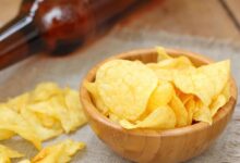 Изображение картофельных ломтиков в упаковке с атмосферой