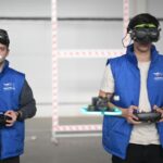 Студенты разных вузов запускают научные проекты, символизируя свободу и инновации.