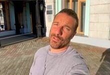 Итальянский гурман с русскими тапочками и нечетными букетами
