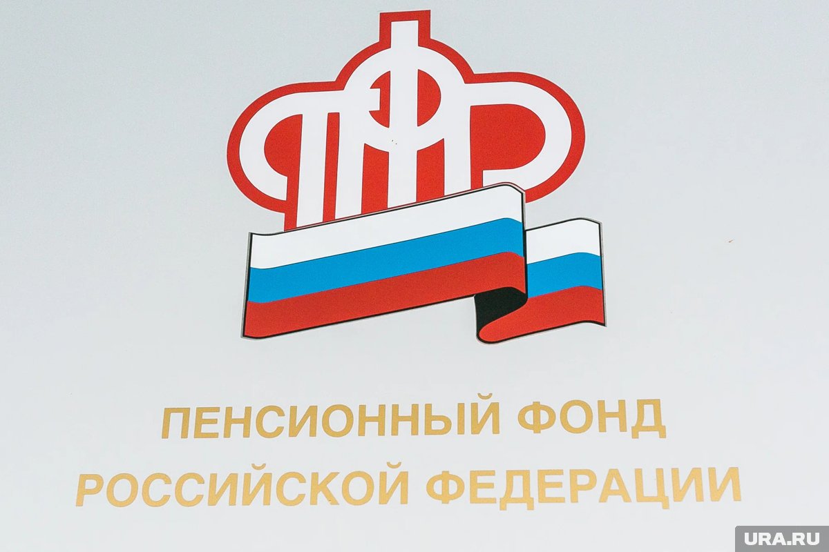 Иллюстрация, демонстрирующая превращение скромных выплат в роскошный капитал через финансовую стратегию.