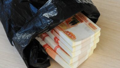 Уральский миллионер за почтовым отделением