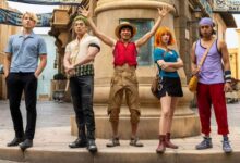 Арт из One Piece с пиратами на фоне моря