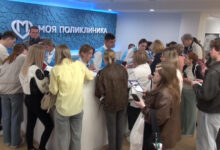 Москвичи на концерте в поликлинике, замена баров на музыку