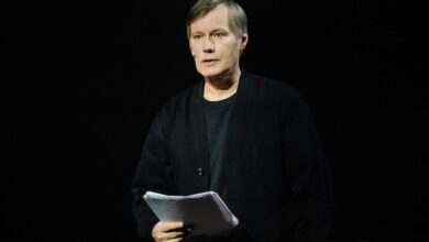 Дочь известных актеров в театральном буфете