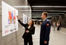 Подземная галерея в Москве, где искусство встречается с повседневной жизнью