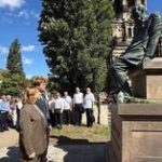Скульптура Федора Достоевского в Дрездене