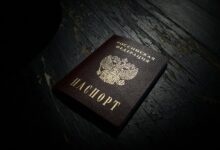 Американский боец на фоне сурового уральского пейзажа