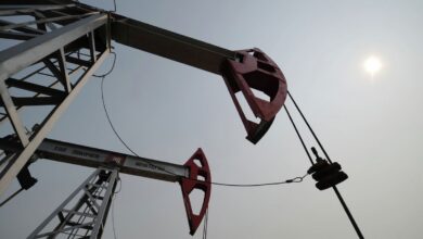 Изображение, иллюстрирующее процесс извлечения нефти из новых месторождений