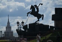 Туристы наслаждаются уютом Москвы