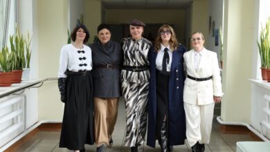 Добрые феи меняют униформу на стиль: кто на самом деле заботится о главных героинях нашего времени