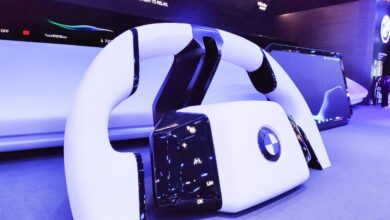 BMW автомобиль дрифтует на трассе