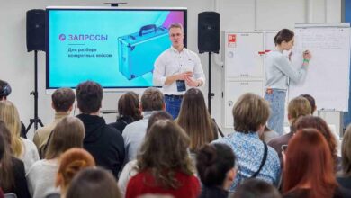 Изображение, иллюстрирующее путь от стартапа к успешной карьере в Москве