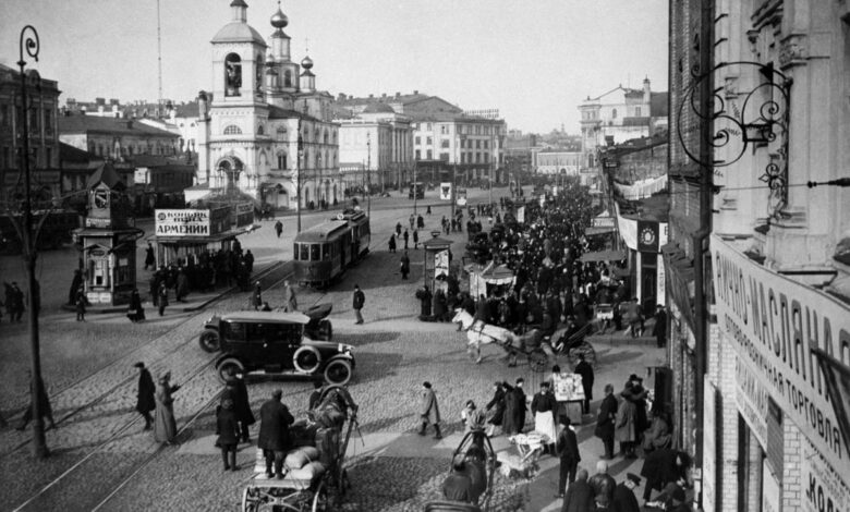 Архивные фото столицы в уникальном издании