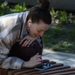 Изображение, иллюстрирующее концепцию внутреннего счастья и ментального благополучия