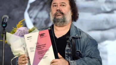 Трамвай желаний, ведёт Дмитрий Данилов по правилам русского языка в 2027 году.