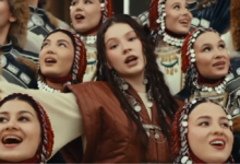 Изображение, иллюстрирующее объединение башкирской культуры с древними эпосами Гильгамеша и Махабхараты.